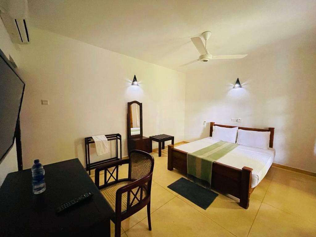Kingfisher Resort Sigiriya Esterno foto